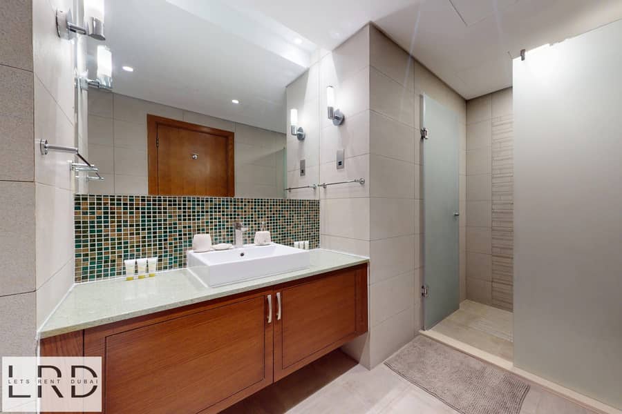 23 LRD-VACATION-HOMES-Marina-Residence-1-Palm-Jumeirah-07092025_103409. jpg