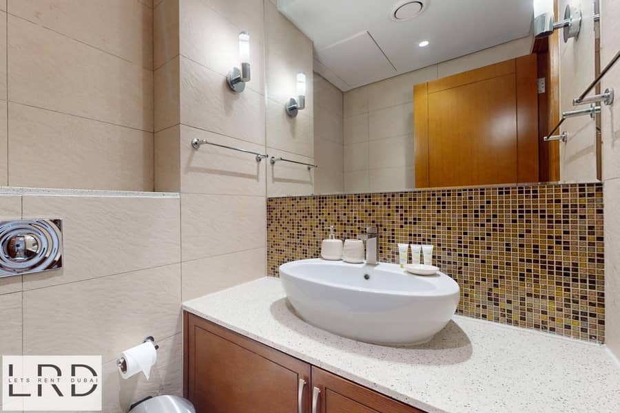 26 LRD-VACATION-HOMES-Marina-Residence-1-Palm-Jumeirah-07092025_110314. jpg