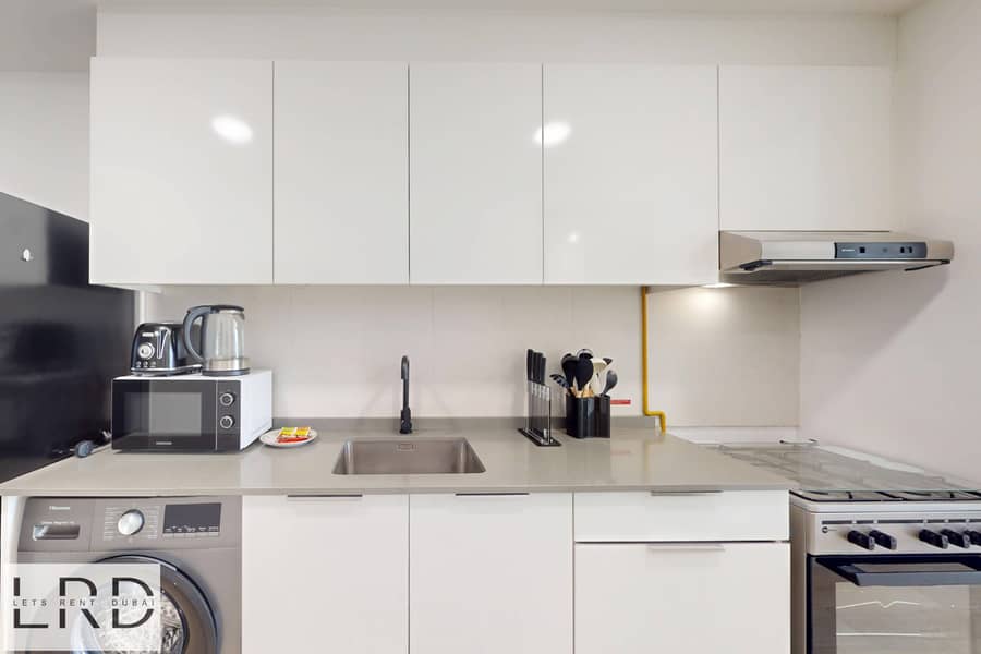 6 LRD-VACATION-HOMES-Bloom-Tower-B-JVC-06252025_132800. jpg