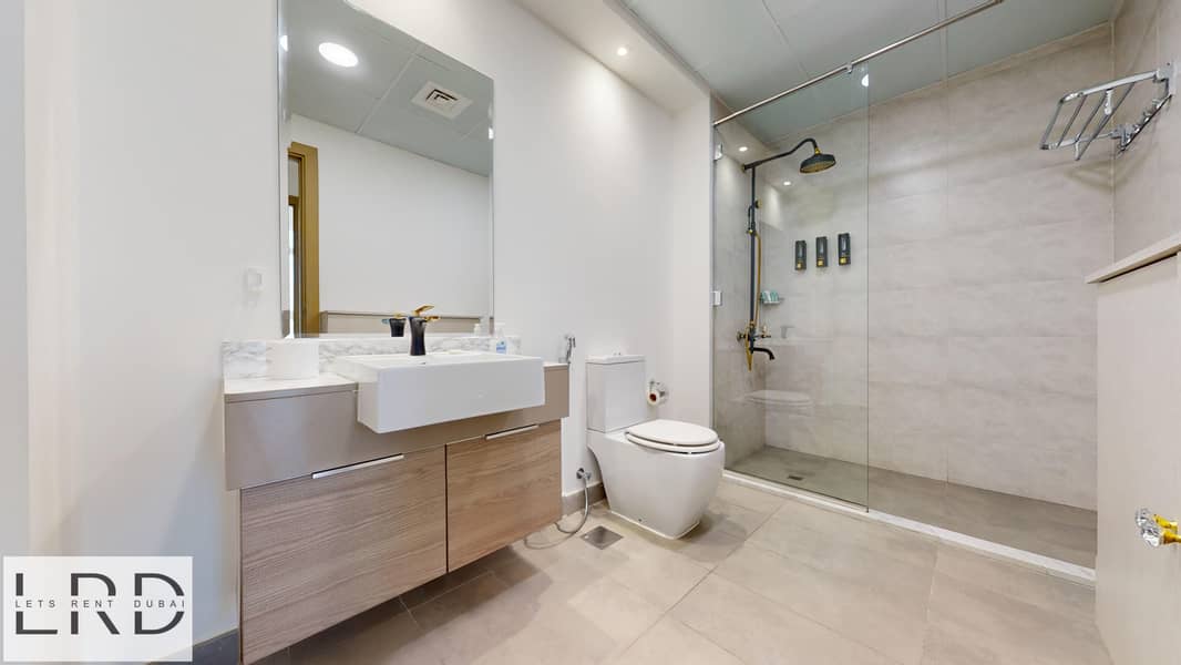 19 LRD-VACATION-HOMES-Blooms-Tower-A-12282024_084933. jpg