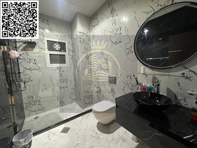 24 ec864e96-f64e-444c-9cb0-5c5a33ced082. jpg