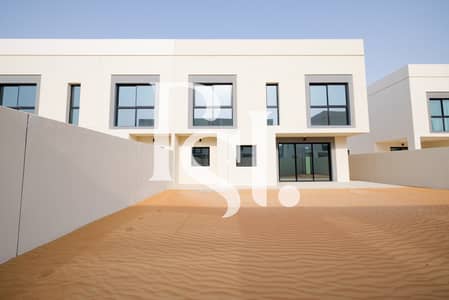 4 Bedroom Townhouse for Sale in Yas Island, Abu Dhabi - yas-acres-magnloias-4brm-villa-yas-island-abu-dhabi-1. jpg-3. jpg