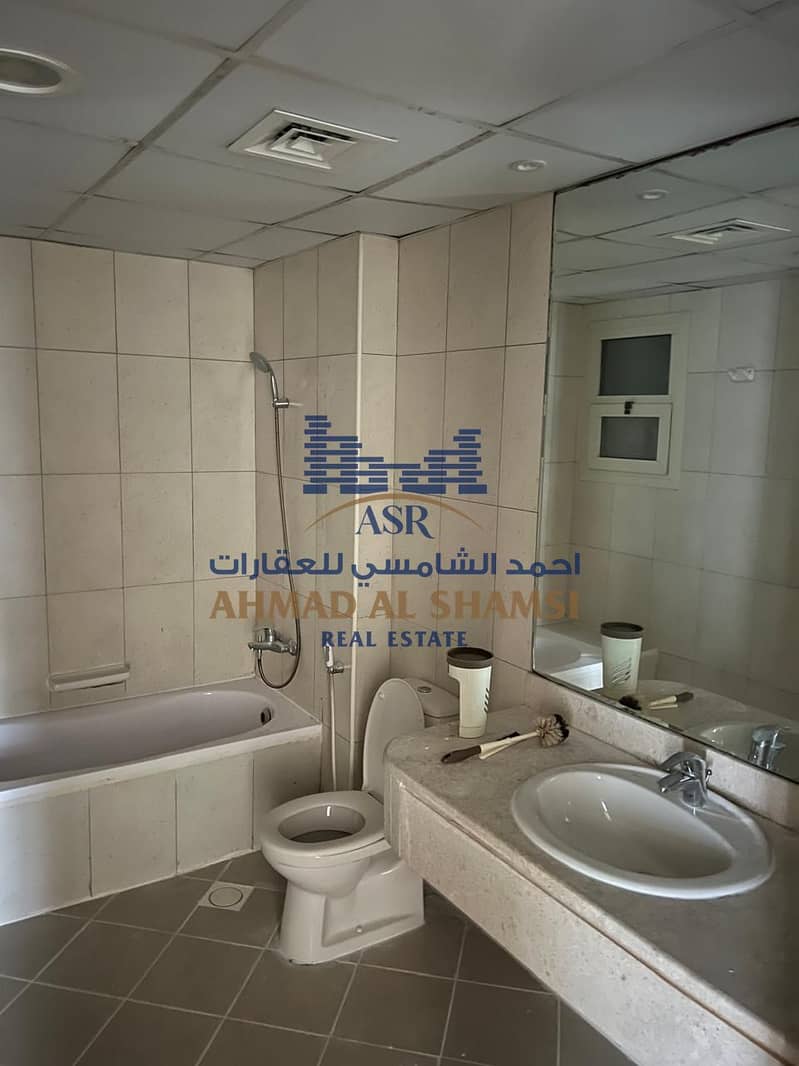 14 vSahara tower 3 1905 3bed+maid 2parking 3 wash room 80000 rent11. jpg