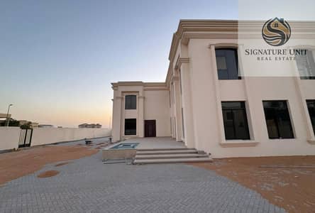 5 Bedroom Villa for Rent in Nad Al Sheba, Dubai - Brand New | Large Plot | Close to Park and Shops