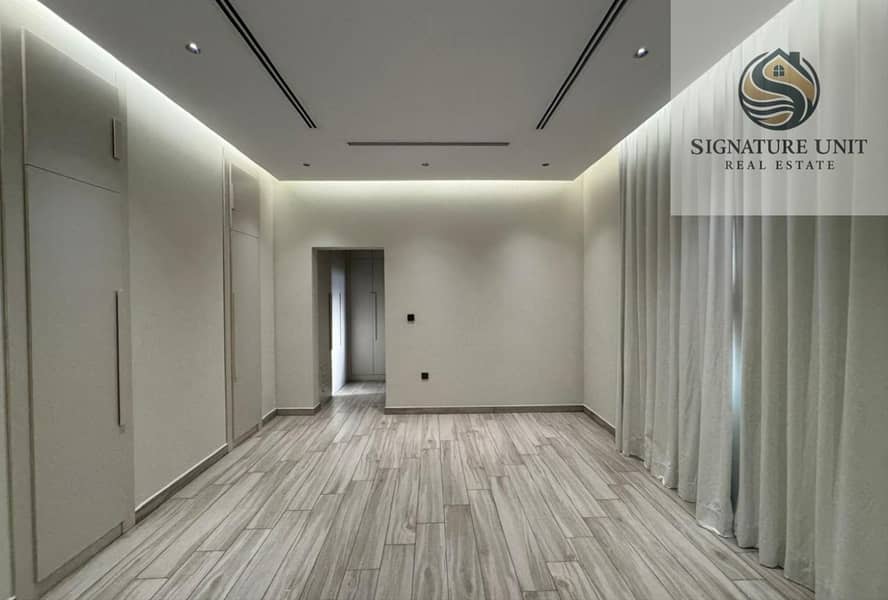 Spacious Villa | Vacant | Great Conditon