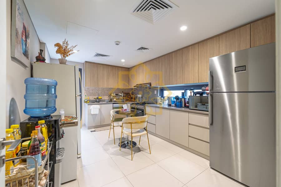 9 Kitchen. jpg