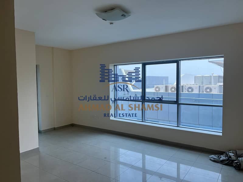 2 One bed room Sahara tower 2 for rent 2509 with balcony size 950sq. ft open views from balcony rent 480005. jpg
