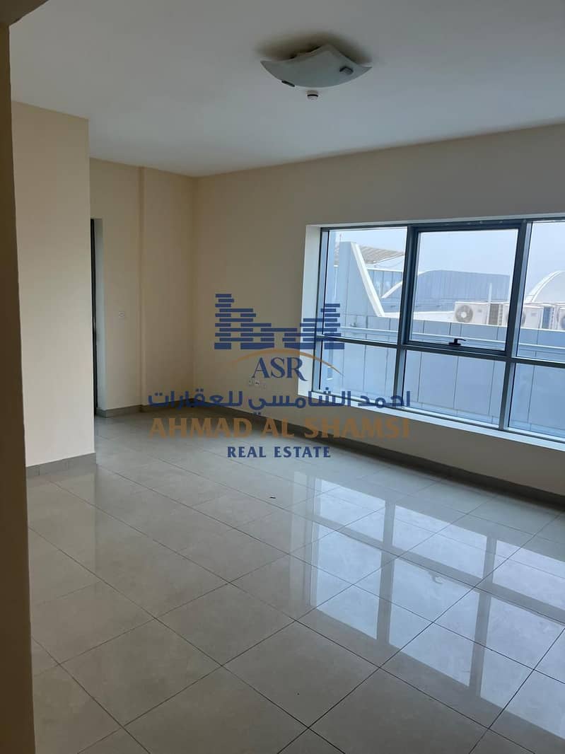 9 One bed room Sahara tower 2 for rent 2509 with balcony size 950sq. ft open views from balcony rent 480006. jpg