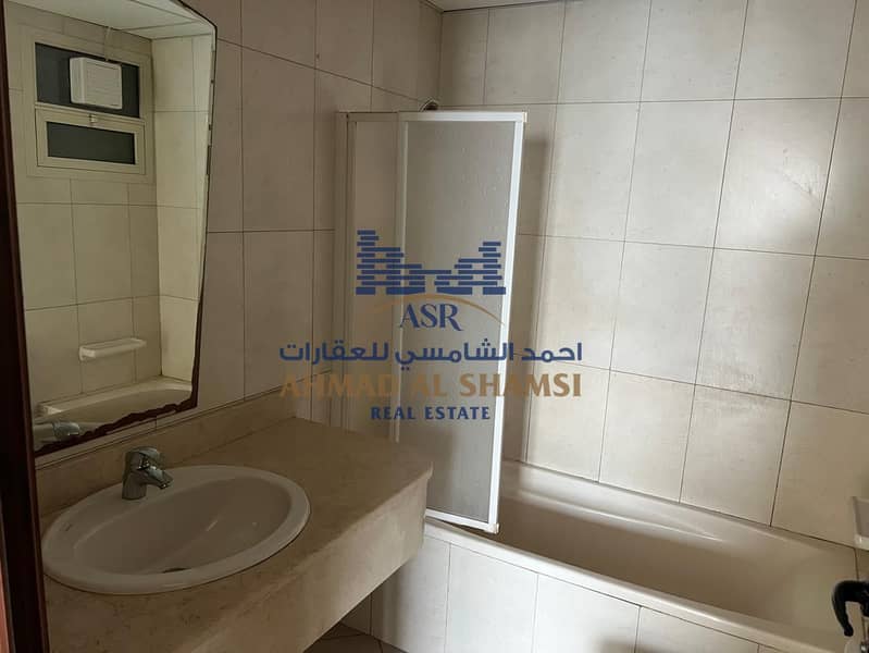 13 One bed room Sahara tower 2 for rent 2509 with balcony size 950sq. ft open views from balcony rent 4800011. jpg