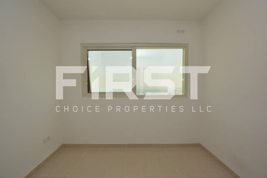 4 1BR Apt Marina Blue Al Reem Island Abu Dhabi UAE (10). jpg