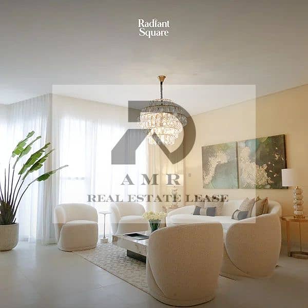 4 radaint-square-showroom3. jpg