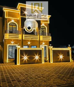 Four villas next to each other. Classic Earth and First Roof Five Master Rooms, Lounge, Board, Main Kitchen, Preparing Kitchen, Maid Room, and