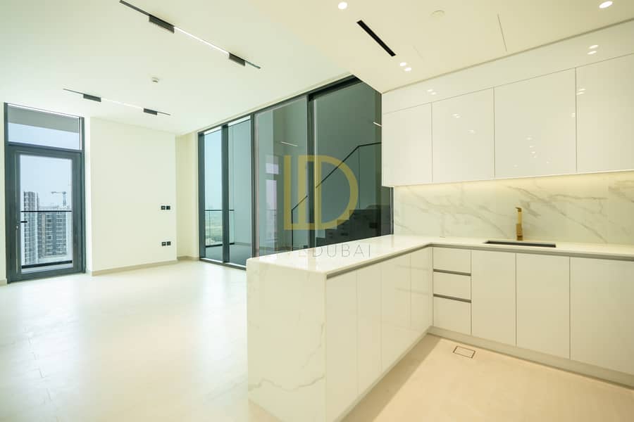 Brand New - Corner - Private Pool - Kitchen Equipped
