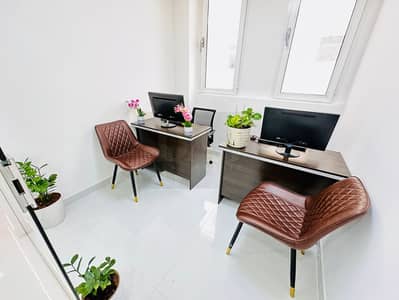 مکتب  للايجار في ديرة، دبي - 1b6a0b9e-8a28-4758-948d-647043f948d4. jpg