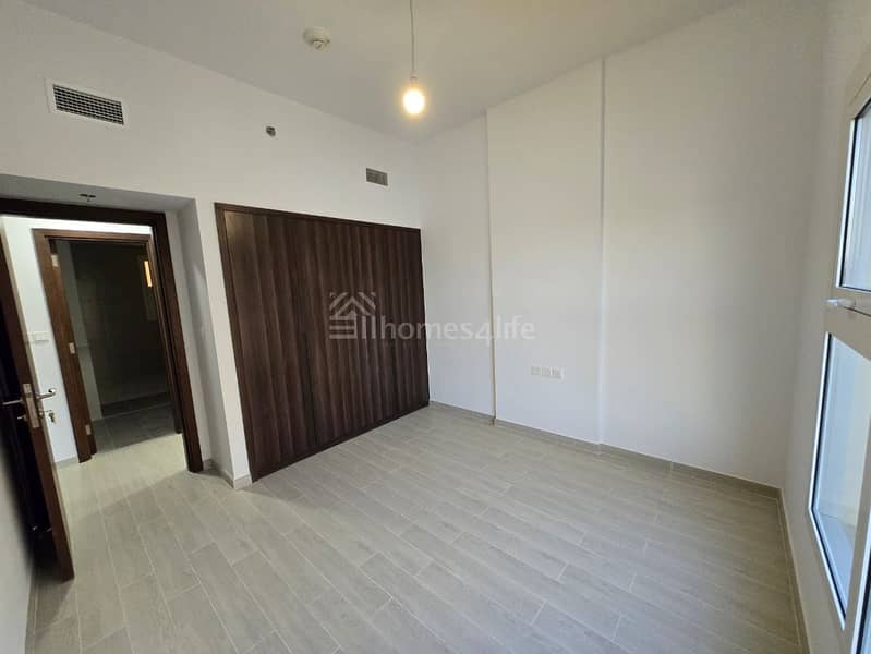 GREAT ROI | TENANTED | POOL VIEW
