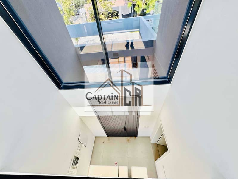 21 bd9ba4b3-38fc-4763-a338-df5e075fec10. jpg