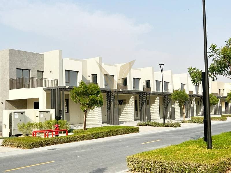 Spacious 3BR Villa Near Pool and Park | Open View
