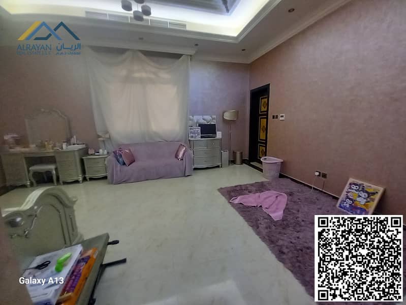 15 a3b95519-4316-4cc9-8ce3-2aca8ae730ff. jpg