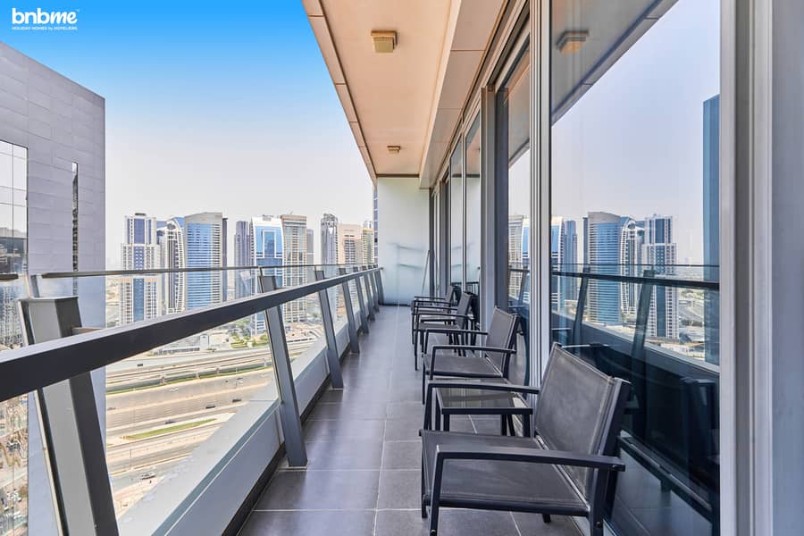 15 Balcony 1. jpg