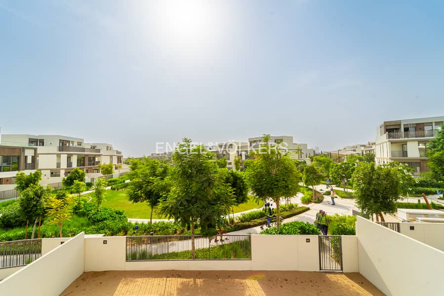 位于蒂拉尔阿尔加夫综合社区,奥拉别墅区 4 卧室的联排别墅 450000 AED - 12322820 位于蒂拉尔阿尔加夫综合社区,奥拉别墅区 4 卧室的联排别墅 450000 AED - 12322820