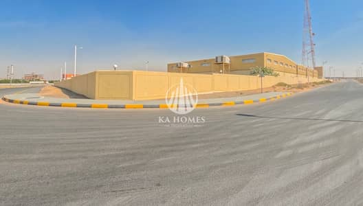 ارض صناعية  للبيع في صناعية الصجعة، الشارقة - صورة واتساب بتاريخ 1447-01-29 في 13.04. 12_6ff34140. jpg