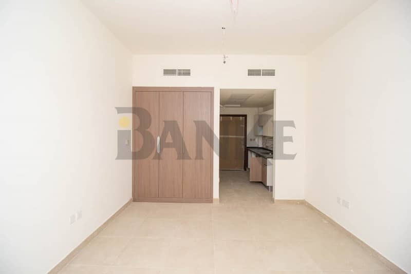 Studio Apartment for Sale in Farishta 