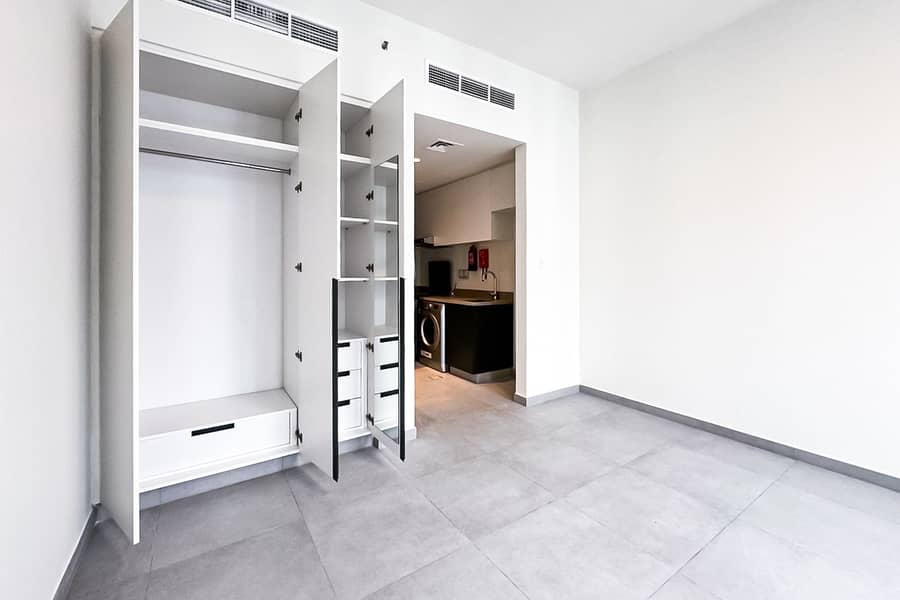 Higher Floor | Boulevard View | Tenanted Unit