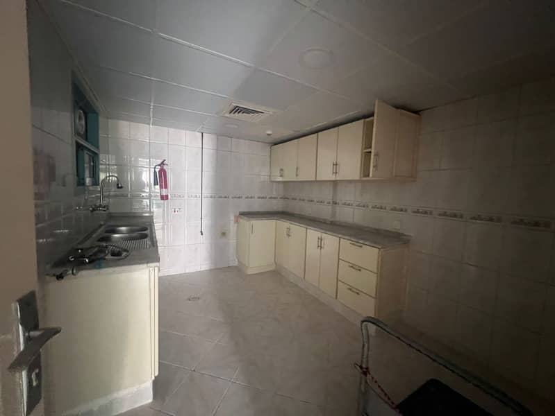 30 ef41a315-e1bb-46ad-b912-f0459d5b5ee1. jpg