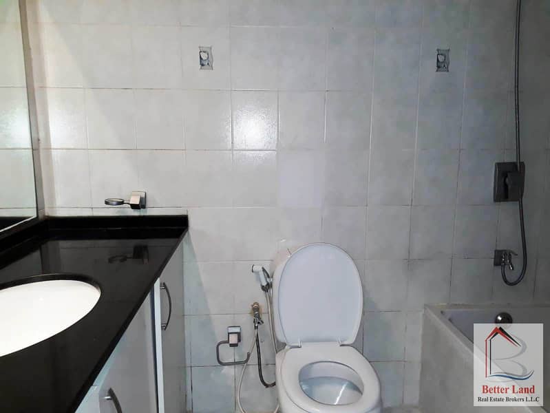 3 MP S 315 BATHROOM. jpeg