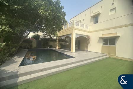 4 Bedroom Villa for Rent in The Meadows, Dubai - Fully Upgraded | Private Pool | Four Beds