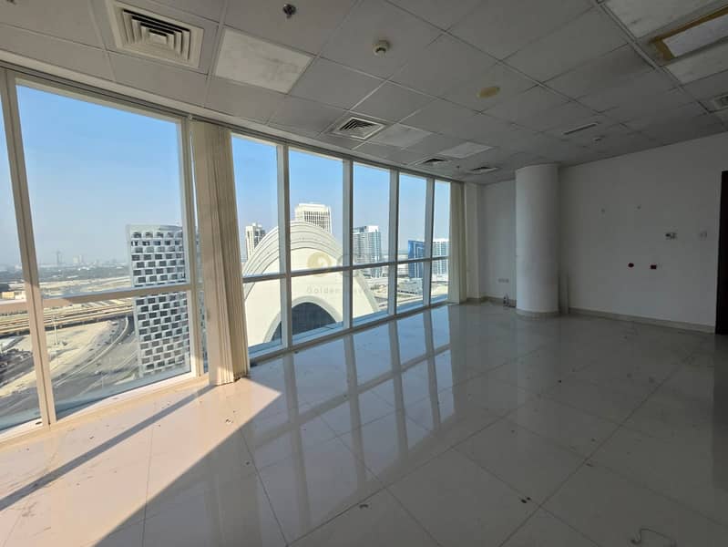 Beautifully fitted | Very Bright | Corner Beautifully fitted | Very Bright | Corner