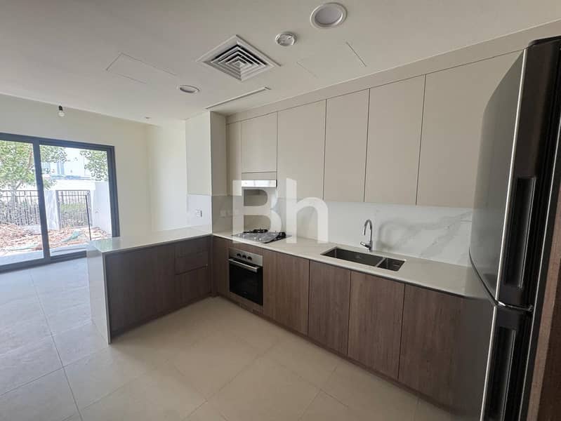 位于蒂拉尔阿尔加夫综合社区,伊兰住宅区 3 卧室的联排别墅 185000 AED - 12326736 位于蒂拉尔阿尔加夫综合社区,伊兰住宅区 3 卧室的联排别墅 185000 AED - 12326736