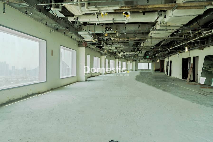 位于谢赫-扎耶德路，康莱德商业大厦 的写字楼 2500000 AED - 11524230