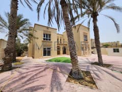 INDEPENDANT | 5 BEDS PLUS STUDY VILLA | PVT GARDEN