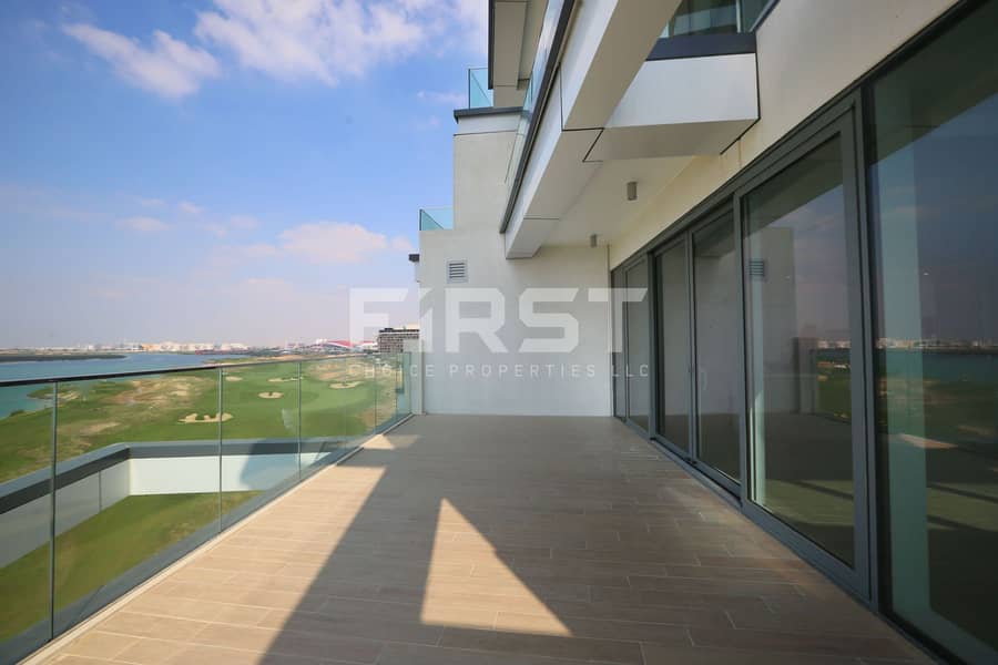 2 Internal Photo of 3 Bedroom  Apartment in Mayan Yas Island Abu Dhabi UAE (1). jpg