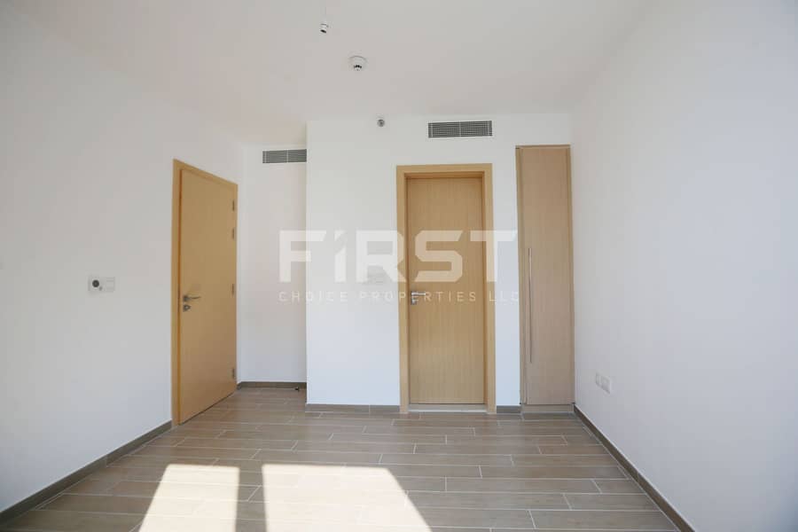 4 Internal Photo of 3 Bedroom  Apartment in Mayan Yas Island Abu Dhabi UAE (8). jpg