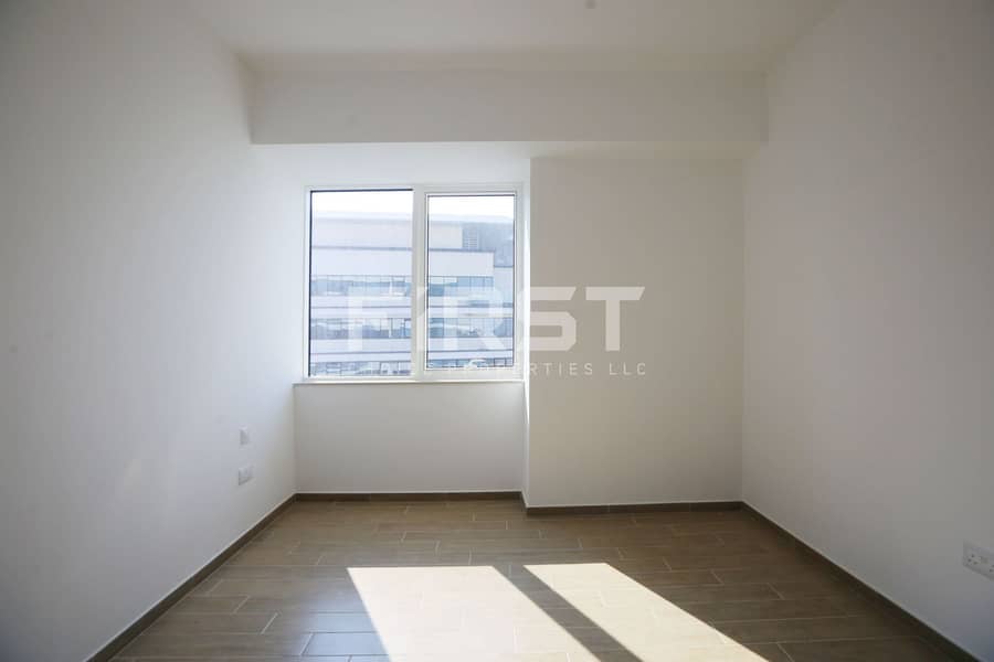 5 Internal Photo of 3 Bedroom  Apartment in Mayan Yas Island Abu Dhabi UAE (6). jpg