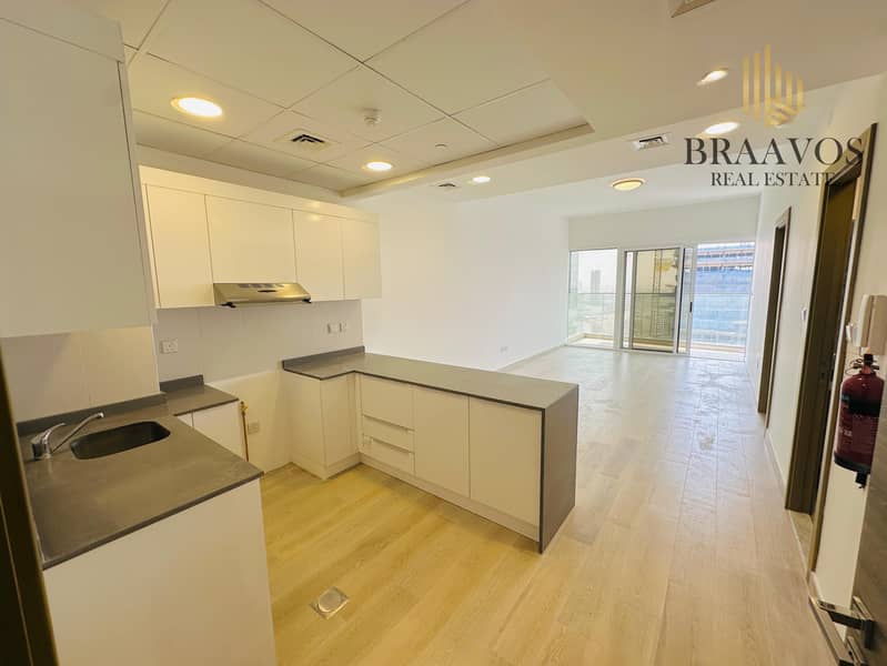 1BR | UNFURNISHED | SPACIOUS | LUXURIOUS UNIT