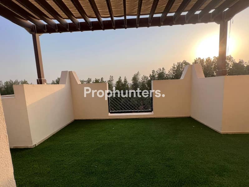 Iner Circle|Prime Location|Near Pool| ReadyTo Move