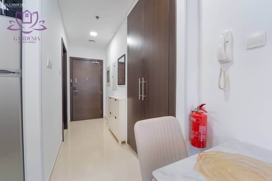 12 Hallway 2. jpg