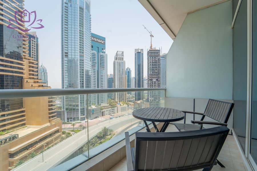 15 Balcony 1. jpg