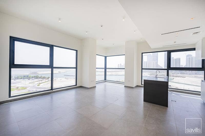 Upgraded Kitchen | Vacant on Transfer | Sea View