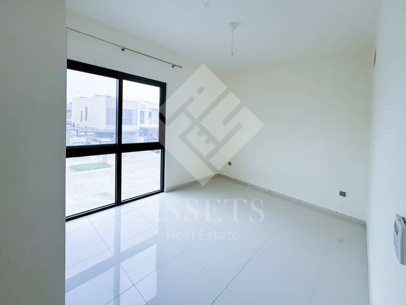 9 MH05. jpg