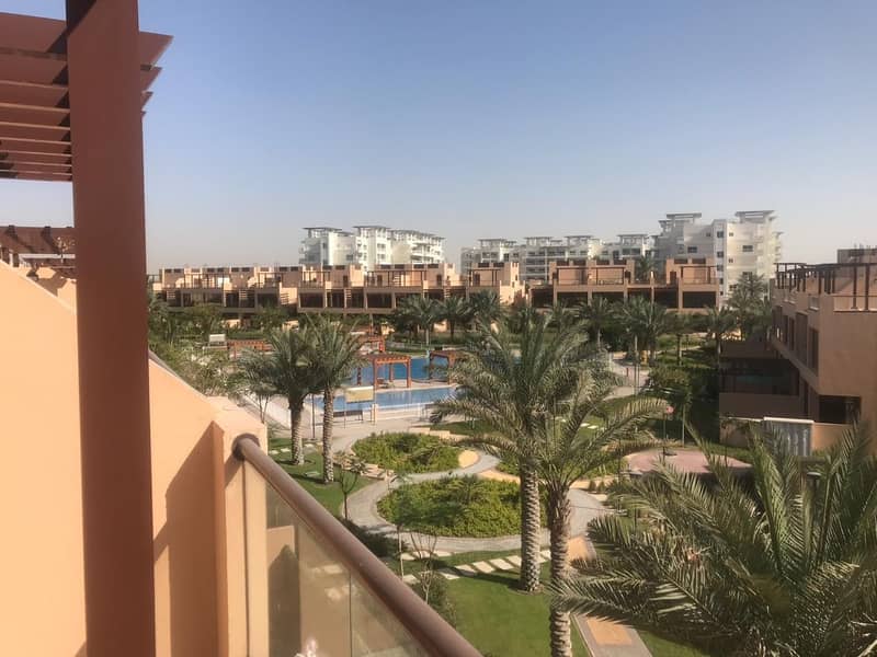 4 Bed + Maid townhouse For Sale Jumeirah Islands