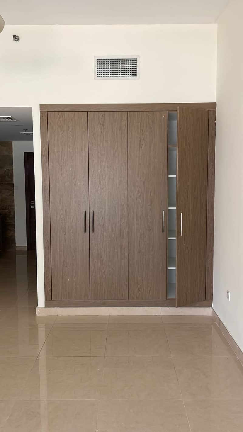 3 de9e5476-06d3-495a-b095-de0367a3a2bd. jpg