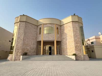 فیلا 8 غرف نوم للايجار في الورقاء، دبي - فیلا في الورقاء 2،الورقاء 8 غرف 400000 درهم - 12330421