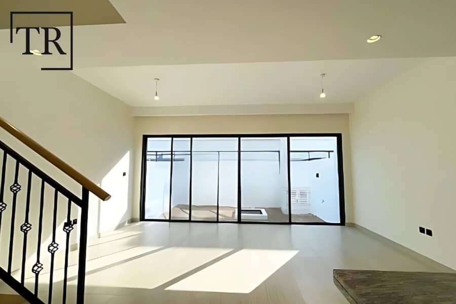 Таунхаус в Дамак Лагунс，Санторини, 5 спален, 300000 AED - 12330502