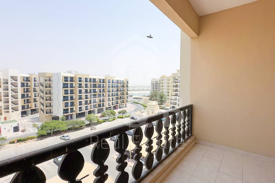 15 1BR-Marina-E-13. jpg
