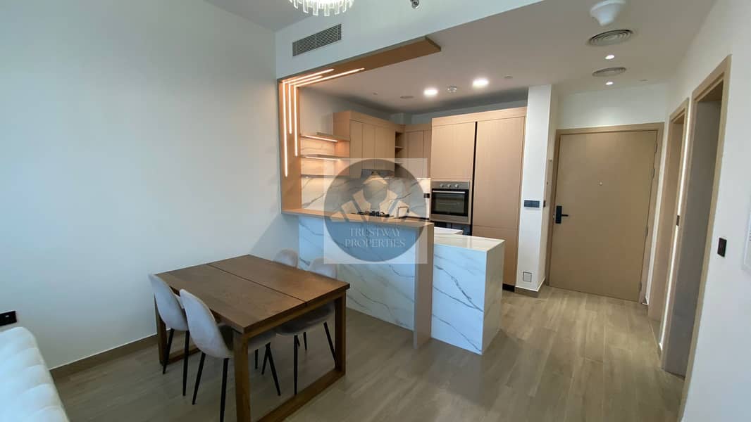 3 kitchen 1. jpg