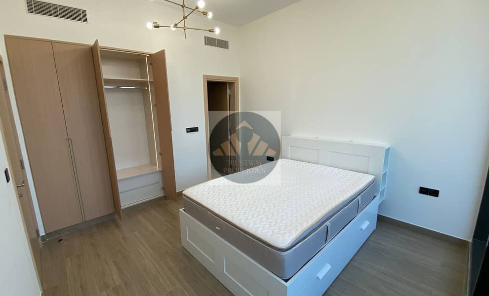 8 bedroom. jpg
